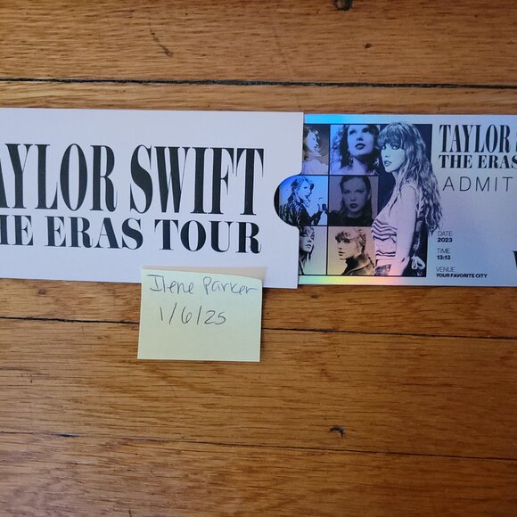 Taylor Swift VIP Package - Picture 3 of 6